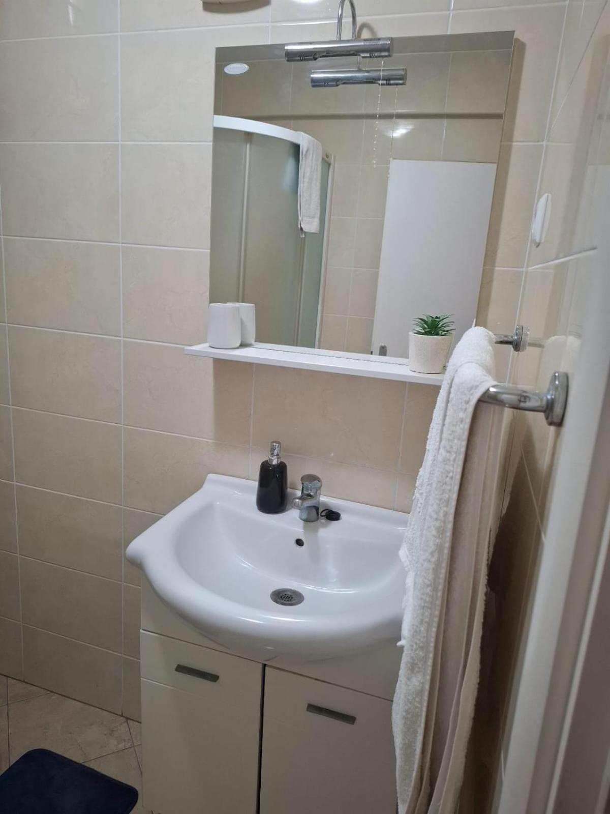 Apartamento Happy Basset Terrace Makarska Exterior foto